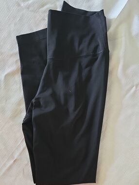 Nike Black Dri-FIT Yoga Leggings with Subtle Logo